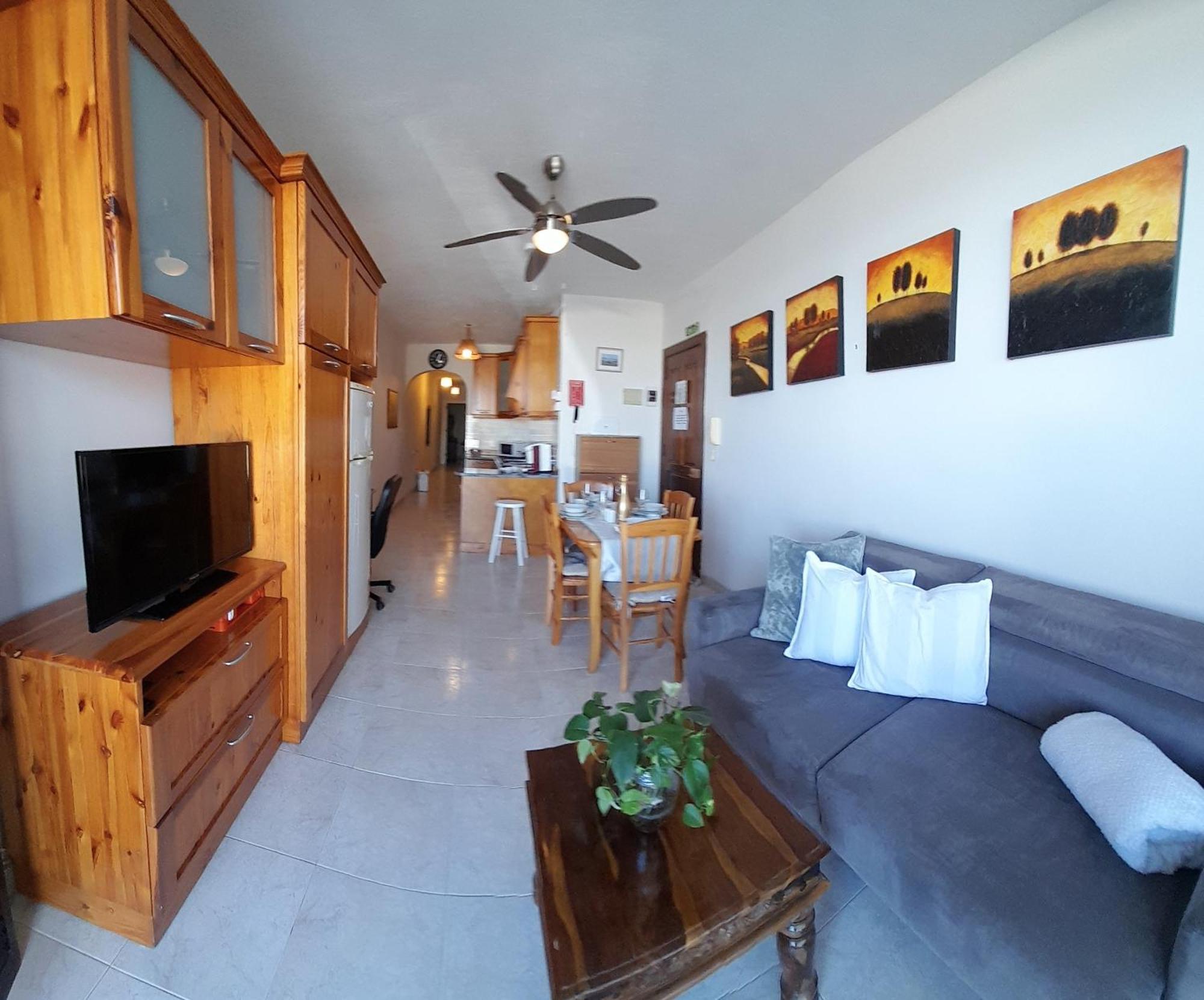 מליאהה Seafront Maisonette Ocean Views & Terrace מראה חיצוני תמונה