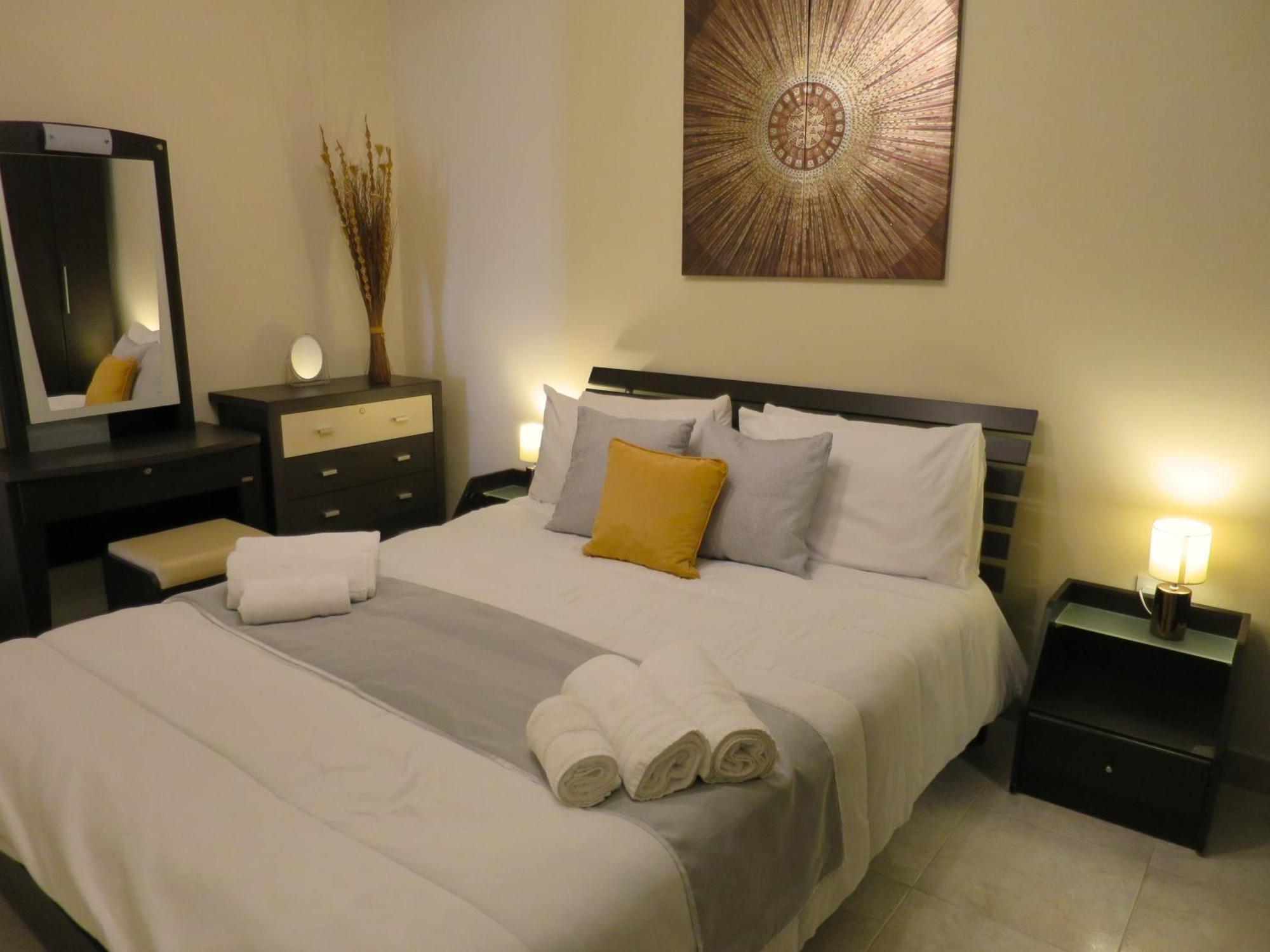 מליאהה Seafront Maisonette Ocean Views & Terrace מראה חיצוני תמונה
