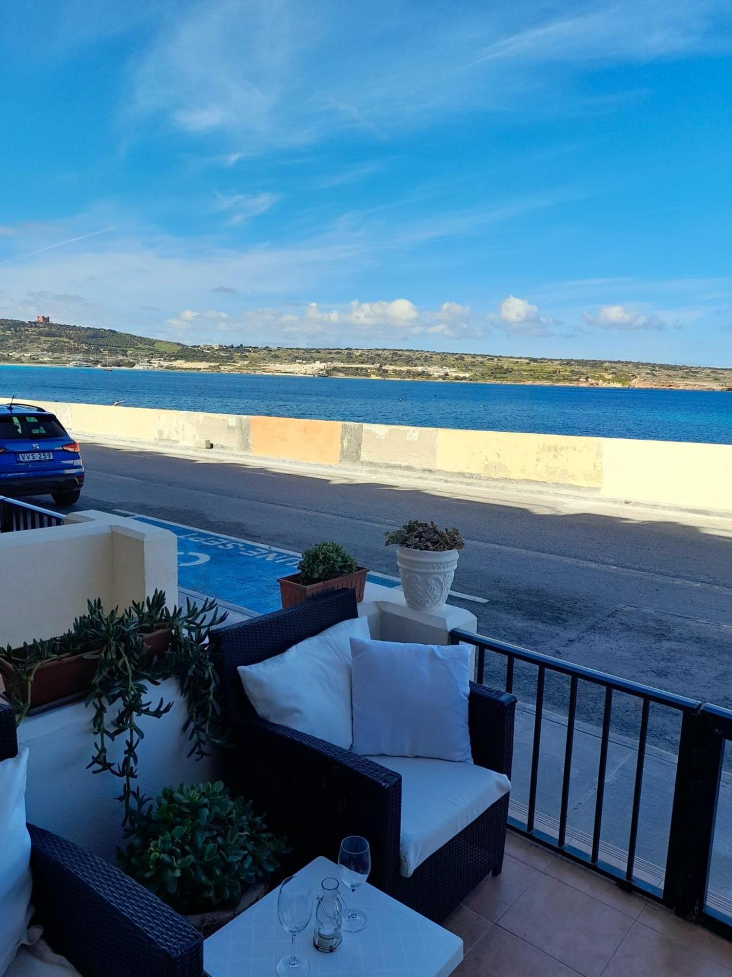 מליאהה Seafront Maisonette Ocean Views & Terrace מראה חיצוני תמונה